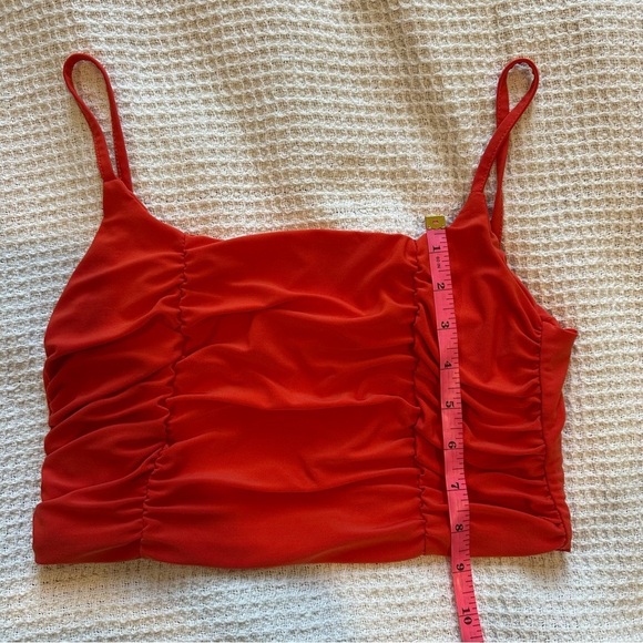 Pretty little thing red ruched tank top women’s size 8 going out crop top - Picture 5 of 8